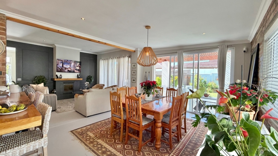 3 Bedroom Property for Sale in Gordons Bay Village Western Cape